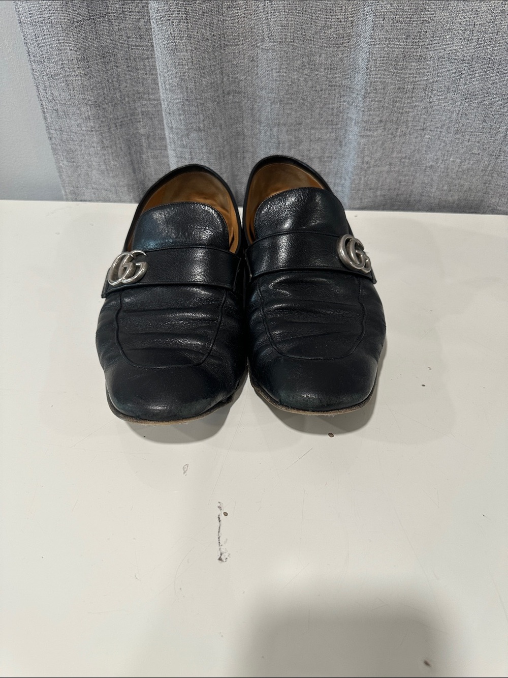 Authentic Gucci Black Leather Men's Loafers with Silver Hardware. Size 10.5